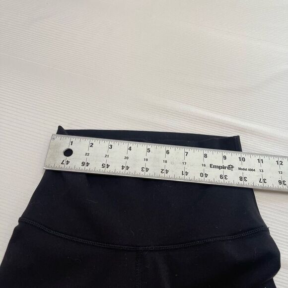 Lululemon Black Align Cropped Leggings Size 2 - Picture 2 of 8
